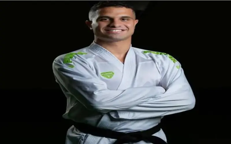 يوسف بدوي يتوج بالميدالية الذهبية ببطولة العالم للكاراتيه